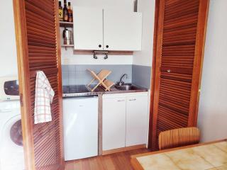 Studio Garage Machine à laver Proche du centre - 1