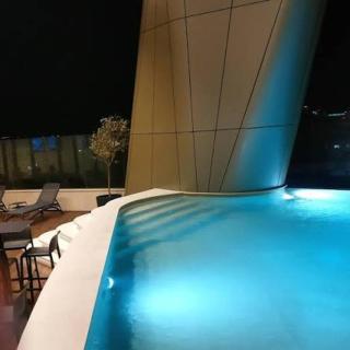 Luxury 2BR Center 360 Nicosia with pool, gym, sauna - 7