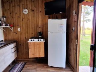 Cabana Cristal ll Campestre Em Sítio ll Wi-Fi Nômade Digital ll Táxi Fácil II Fogão Peq ll Quiosque Churrasqueira ll 6km da Estrada do Mar ll 8,1Km Prefeitura II 7,2Km UFRGS Litoral II 12km do Morro da Borrusia e das Praias Tramandai - 2