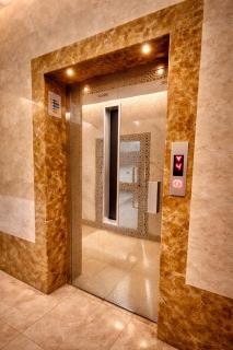 غرفتين نوم عائلية ومجلس بجانب المطار - 4