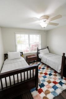 Modern Retreat Near DAY Airport & Metropark - 5