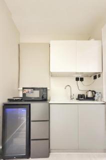 شقة غرفة نوم وصالة بتصميم هادئ - 5