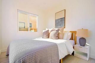 Relaxing 4BR LA Home Private Pool & Fire Pit - 3