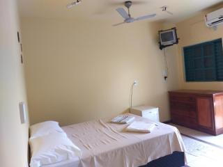 Réveillon em Bonito Quarto simples com banheiro e ventilador - 3