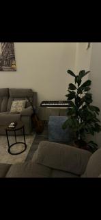 Modern 1BR Cozy Living Room Kitchen Prime spot - 5