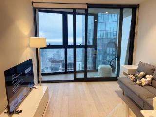 3BR Central Luxury Apt with Top Ocean View - 9