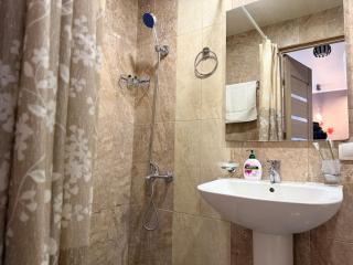 Apartment near Malibu Park - 2