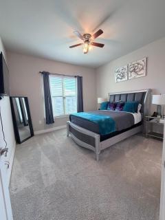 FIFA WORLD CUP! In The Heart Of Dallas with Pool View! Free Parking! Spacious! - 1