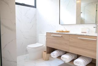 Modern & Cozy Luxury Suite with Amazing Views of STI - 4