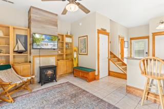 IC1 - Little Lifeboat House - 8