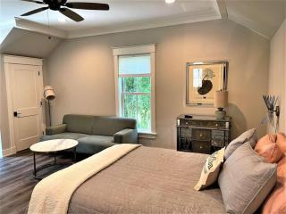 50 Stock Farm Rd - Charming Old Town Bluffton - 3