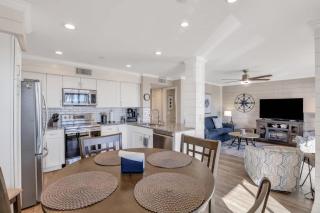 Admiral's Row 109 - Stunning 2BR, 2BA Ocean Views - 1