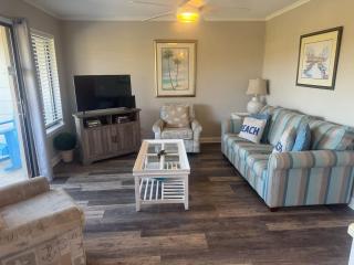 Admiral's Row 234 - Coastal Retreat Villa - 0