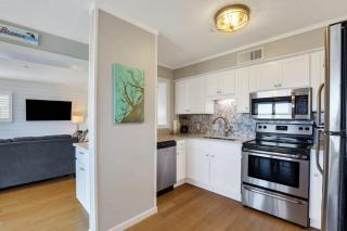 Admiral's Row 320 - Oceanview & Resort Pool - 1