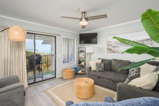 Admiral's Row 424 - Oceanview Villa with Balcony - 0