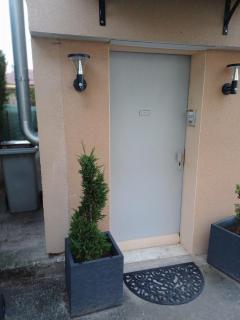 Charmant studio au rez de chaussée - 1