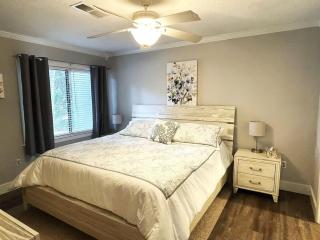 Forest Garden 20 - Coastal Top Floor Villa - 1