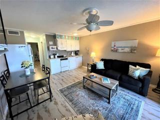 Ocean Villa B314 - Relaxing Top Floor Views - 2