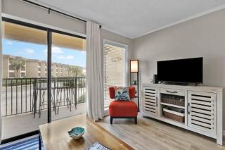 OV A-104 Ocean Villa - Ocean Front Resort Sleeps - 4