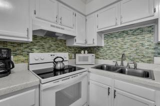 Tennis Villa C14 - Easy Walk to the Beach! - 1