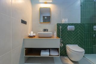 SaffronStays The Unwind Chalet Bloom Suite - 3