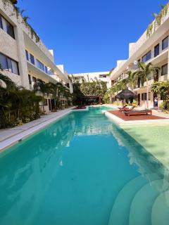 Blue luxury, alberca central, cocina equipada - 2