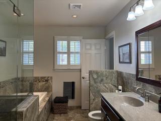 County Peace with Luxurious Amenities - 8