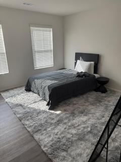 Private Room in Madison Home - 4