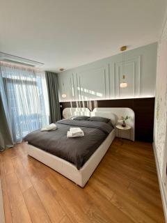 Lake view luxury sunset apartament - 9