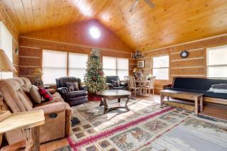 Custom-Built Clarklake Cabin Sauna and Cold Plunge! - 2