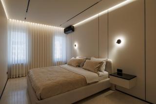 Luxury 2BR Apartment Modern Design - 9