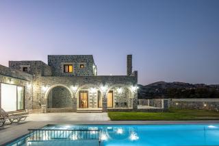 Vilana, nature-inspired retreat! - 0