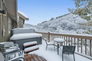 4BR Retreat with Hot Tub and Great Location - 6