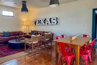 Southwest Escape in Fort Davis Walk to Dining! - 6