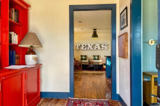 Southwest Escape in Fort Davis Walk to Dining! - 1