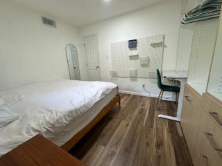Private room in Shared CoLiving Space - Austin - 1