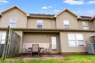 Private Room • Sleeps 2 • Patio - 6