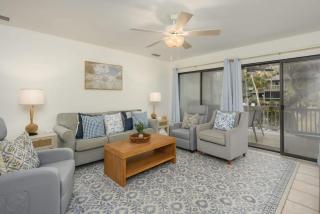 203 Tennismaster Shipyard Villa with Pool Views - 0