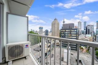 Style & Comfort Heart of the City Stunning Views - 3