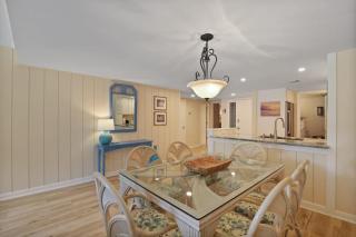 519 Plantation Club 2BR, Pool with Golf Views - 4