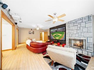 Beautiful home in Bridgeview! - 9