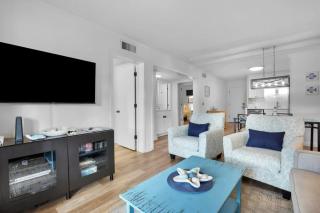 Tennis Villa D2 2BR Walk to Beach & Pool - 7