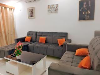 Charles Résidence meublée-Maison 2 pièces une Chambre et Salon Abidjan Cocody Riviera 2 - 5