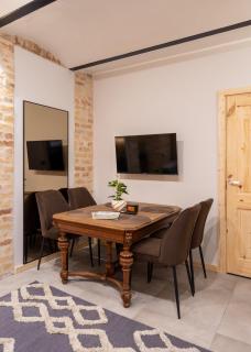 Parkside 2-bedroom ground-floor apartment with a free parking - 3