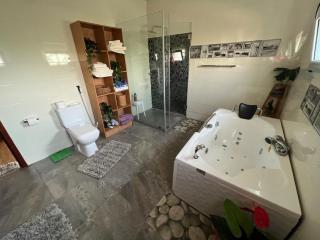 Villa Kynola -Piscine-Wifi-Parking-Netflix-Bose HP - Abidjan - 3