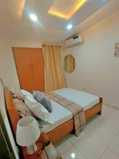 Charles Résidence meublée-Maison 2 pièces une Chambre et Salon Abidjan Cocody Riviera 2 - 2