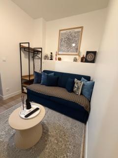 Studio one street away from the Marais! - 1