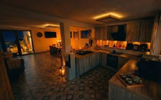 Casa de sub Brazi Relaxare la munte cu Ciubar - 9