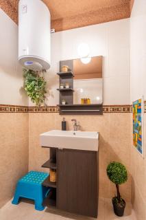 Goldenpeak Residence 1BR Free Parking - 4