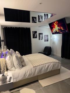 L Odyssee des Sens Jacuzzi Privatif - 1